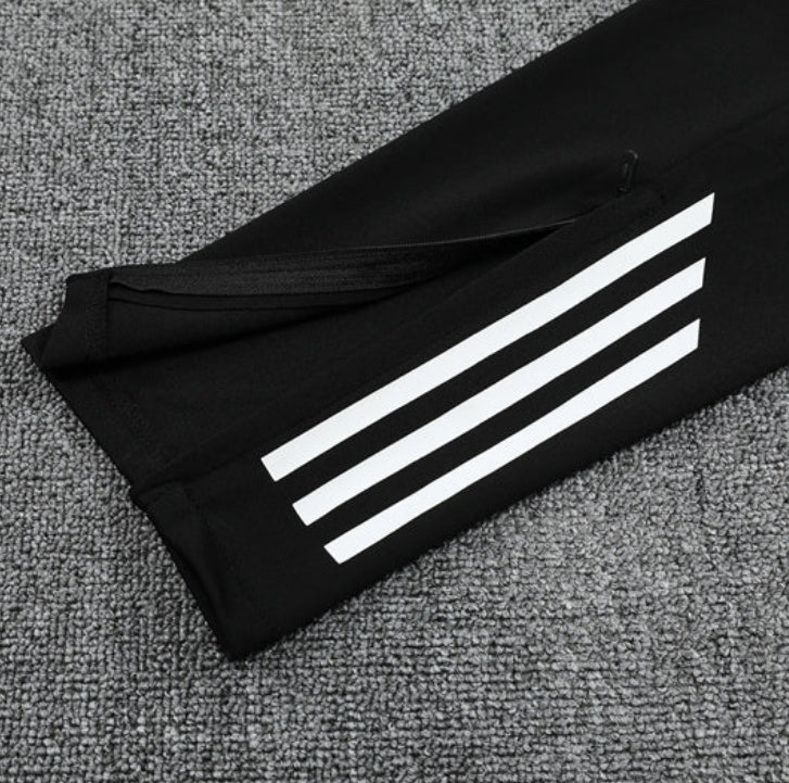 2025/2026 MANCHESTER UNITED PURPLE TRACKSUIT - Image 5